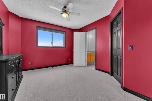 829 Blacklock Way, Edmonton, AB - Indoor Photo Showing Other Room