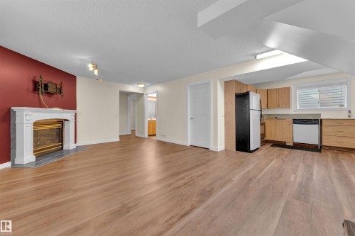 829 Blacklock Way, Edmonton, AB - Indoor With Fireplace