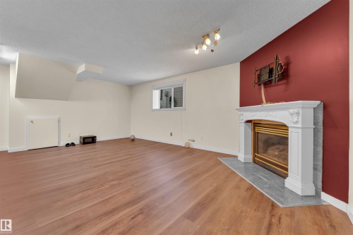 829 Blacklock Way, Edmonton, AB - Indoor With Fireplace