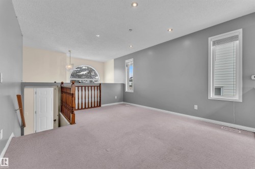 829 Blacklock Way, Edmonton, AB - Indoor Photo Showing Other Room