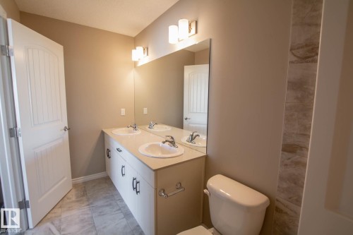 344 172 Avenue, Edmonton, AB - Indoor Photo Showing Bathroom