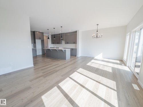 312 173 Avenue, Edmonton, AB - Indoor Photo Showing Living Room