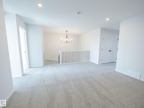 312 173 Avenue, Edmonton, AB - Indoor Photo Showing Other Room