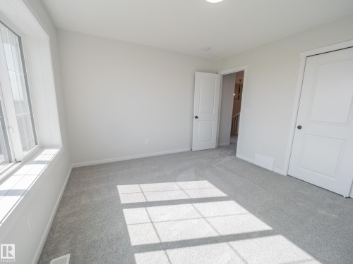 312 173 Avenue, Edmonton, AB - Indoor Photo Showing Other Room