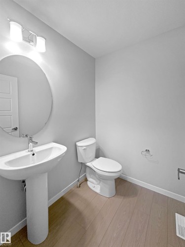 328 172 Avenue, Edmonton, AB - Indoor Photo Showing Bathroom