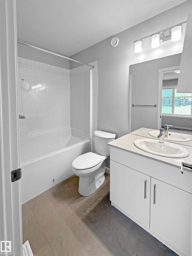 328 172 Avenue, Edmonton, AB - Indoor Photo Showing Bathroom