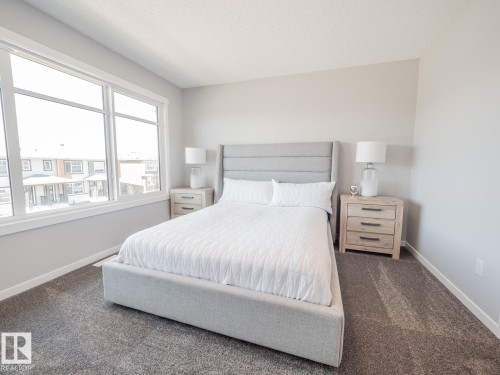 326 172 Avenue, Edmonton, AB - Indoor Photo Showing Bedroom