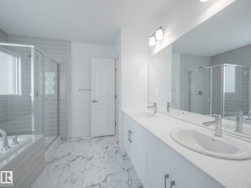 104 Nerine Crescent, St. Albert, AB - Indoor Photo Showing Bathroom