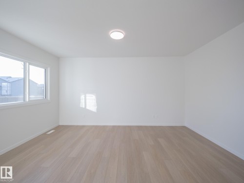 17732 7 Street, Edmonton, AB - Indoor Photo Showing Other Room