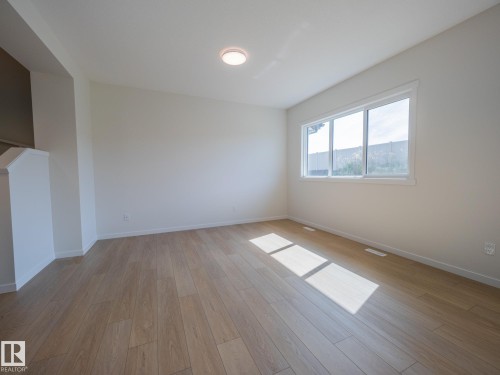 17728 7 Street, Edmonton, AB - Indoor Photo Showing Other Room
