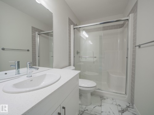 17728 7 Street, Edmonton, AB - Indoor Photo Showing Bathroom
