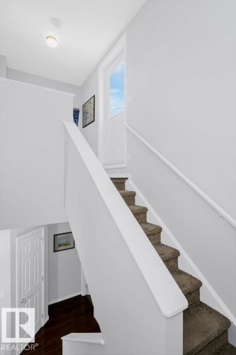 9109 98 Avenue, Edmonton, AB - Indoor Photo Showing Other Room