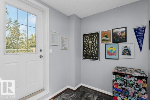 9109 98 Avenue, Edmonton, AB - Indoor Photo Showing Other Room