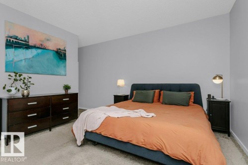 9109 98 Avenue, Edmonton, AB - Indoor Photo Showing Bedroom