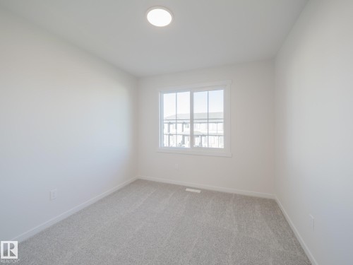 17334 6A Street, Edmonton, AB - Indoor Photo Showing Other Room
