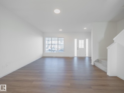 17334 6A Street, Edmonton, AB - Indoor Photo Showing Other Room