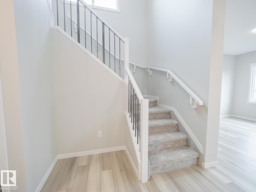 17624 4 Street, Edmonton, AB - Indoor Photo Showing Other Room