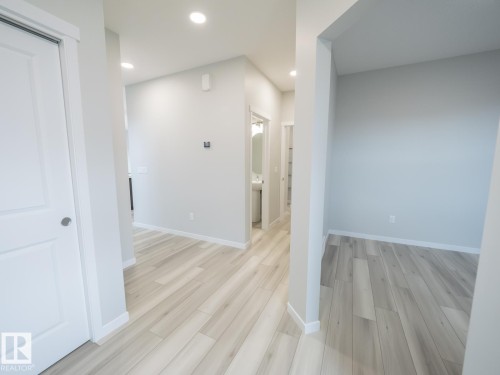 17624 4 Street, Edmonton, AB - Indoor Photo Showing Other Room