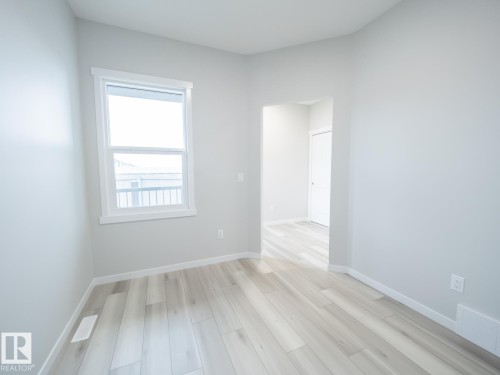 17624 4 Street, Edmonton, AB - Indoor Photo Showing Other Room