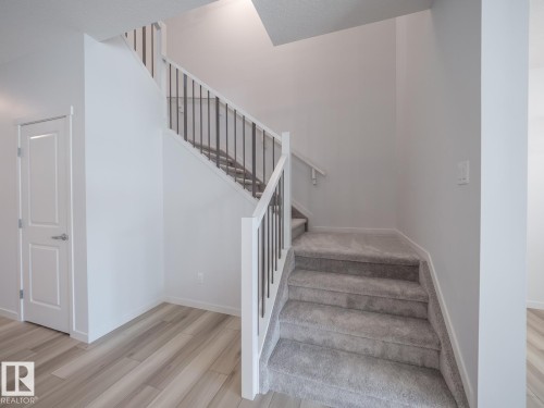 17527 7 Street, Edmonton, AB - Indoor Photo Showing Other Room