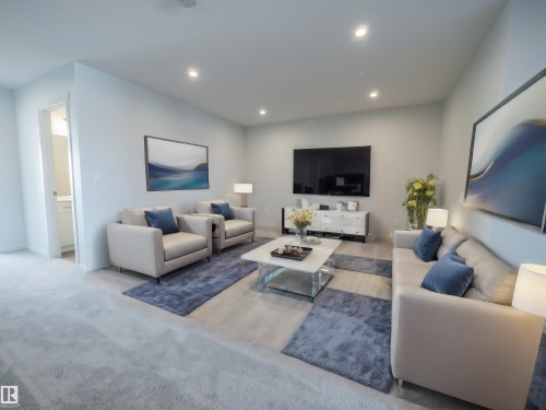 17527 7 Street, Edmonton, AB - Indoor Photo Showing Living Room