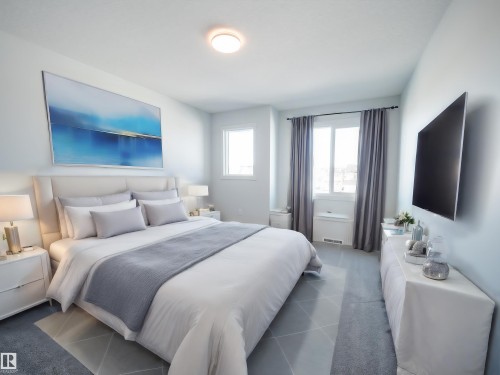 17527 7 Street, Edmonton, AB - Indoor Photo Showing Bedroom