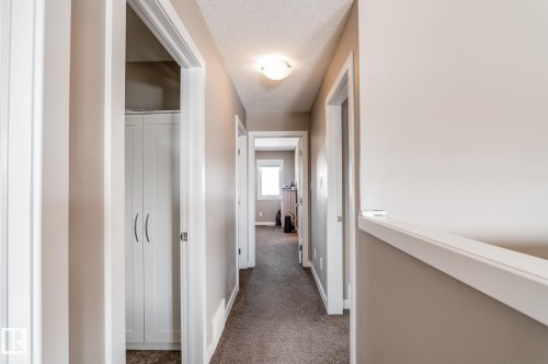 106 Hilldowns Drive, Spruce Grove, AB - Indoor Photo Showing Other Room