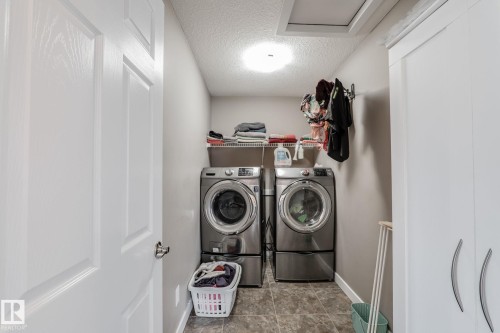 106 Hilldowns Drive, Spruce Grove, AB - Indoor Photo Showing Laundry Room
