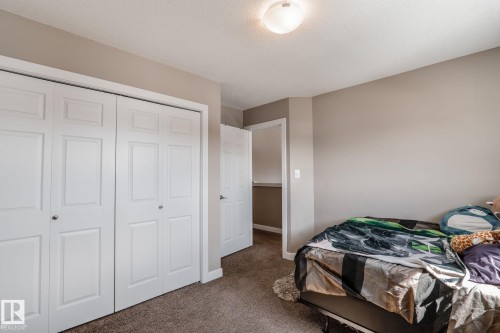 106 Hilldowns Drive, Spruce Grove, AB - Indoor Photo Showing Bedroom
