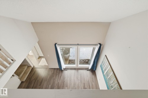 1 2020 105 Street, Edmonton, AB - Indoor Photo Showing Other Room