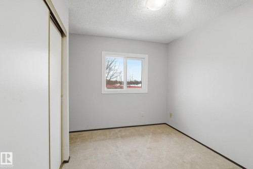 1 2020 105 Street, Edmonton, AB - Indoor Photo Showing Other Room