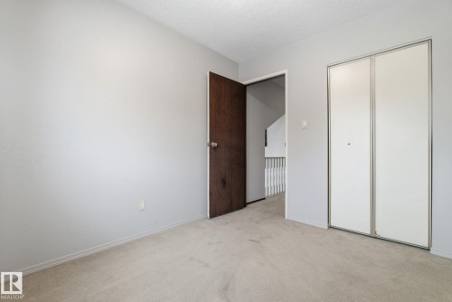 1 2020 105 Street, Edmonton, AB - Indoor Photo Showing Other Room