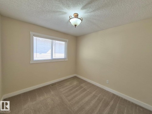 8361 Shaske Crescent, Edmonton, AB - Indoor Photo Showing Other Room