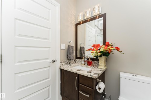 2410 Ashcraft Crescent, Edmonton, AB - Indoor Photo Showing Bathroom