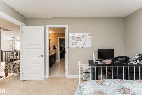 2410 Ashcraft Crescent, Edmonton, AB - Indoor Photo Showing Bedroom