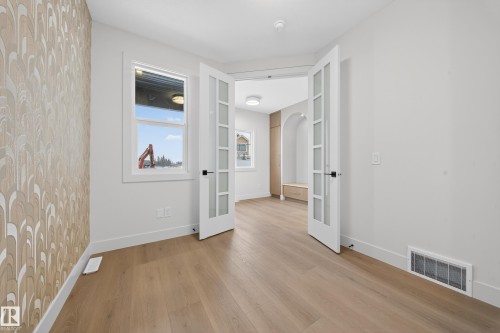 8924 Mayday Way Sw, Edmonton, AB - Indoor Photo Showing Other Room