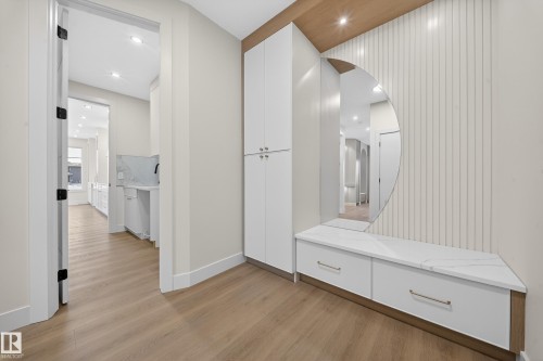 8924 Mayday Way Sw, Edmonton, AB - Indoor Photo Showing Other Room