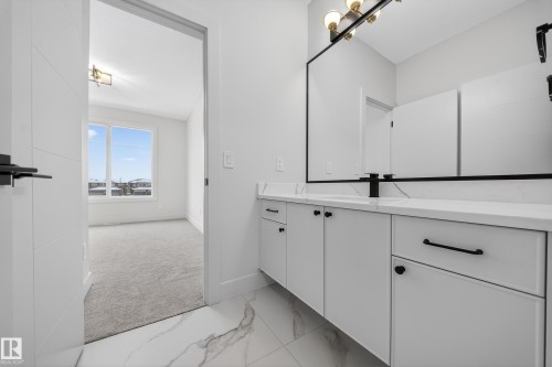 8924 Mayday Way Sw, Edmonton, AB - Indoor