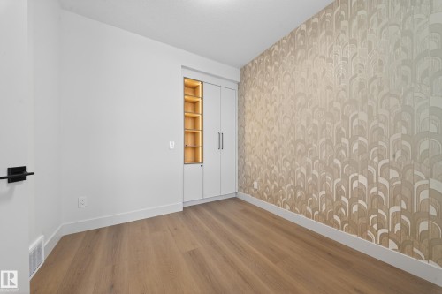 8924 Mayday Way Sw, Edmonton, AB - Indoor Photo Showing Other Room