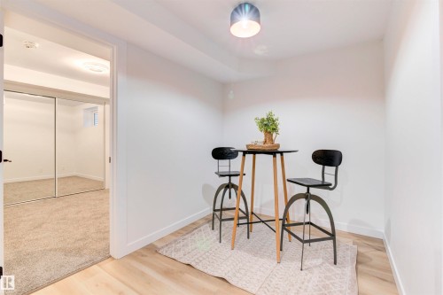 2712 41 Street, Edmonton, AB - Indoor Photo Showing Other Room