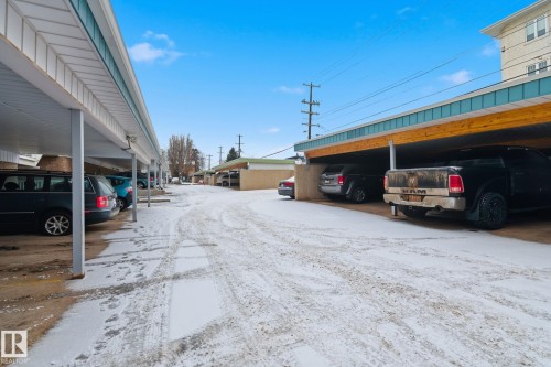 48 9908 80 Avenue Nw, Edmonton, AB - Outdoor