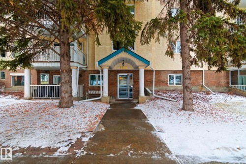 48 9908 80 Avenue Nw, Edmonton, AB - Outdoor With Facade