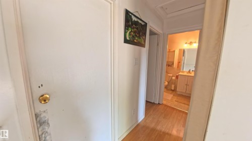 3122 142 Avenue, Edmonton, AB - Indoor Photo Showing Other Room