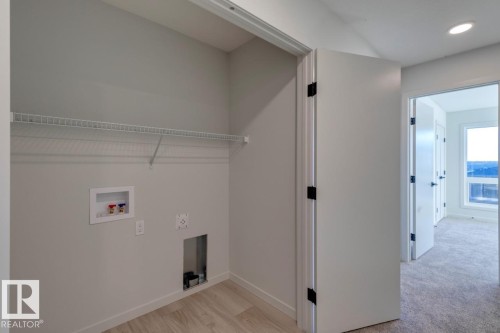 7539 Klapstein Link Link, Edmonton, AB - Indoor Photo Showing Other Room