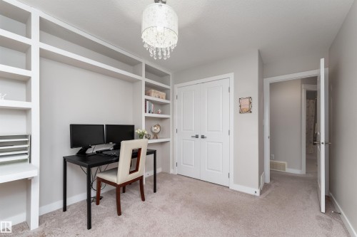 2504 Amerongen Crescent, Edmonton, AB - Indoor
