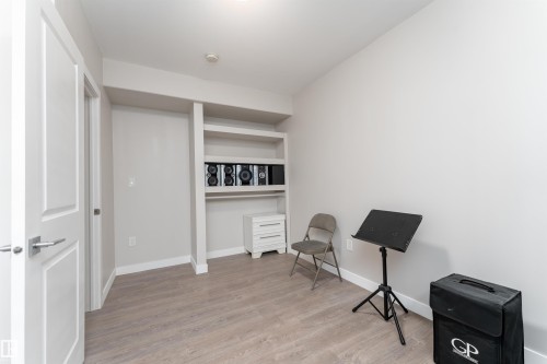 2504 Amerongen Crescent, Edmonton, AB - Indoor
