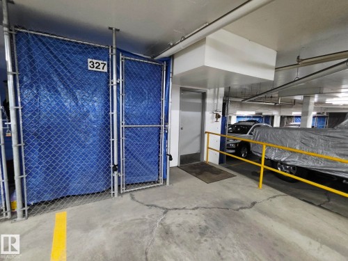 327 6703 172 Street, Edmonton, AB - Indoor Photo Showing Garage