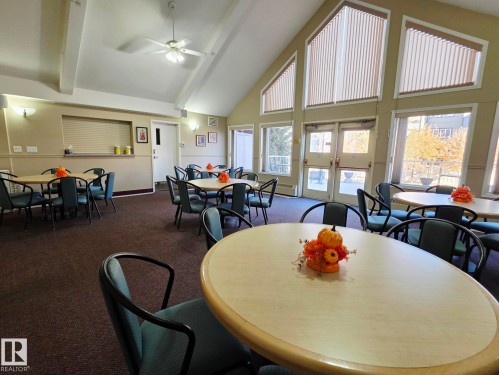 327 6703 172 Street, Edmonton, AB - Indoor Photo Showing Dining Room
