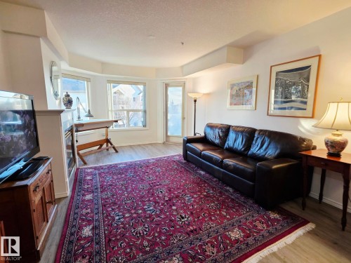327 6703 172 Street, Edmonton, AB - Indoor Photo Showing Living Room