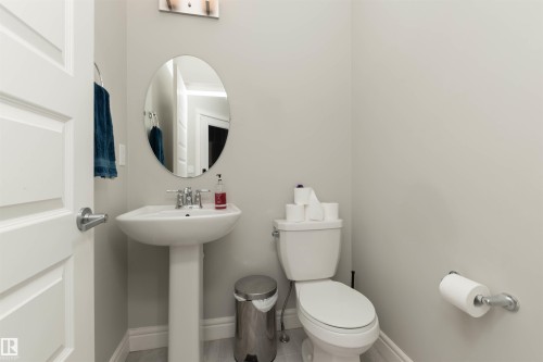 364 Savoy Crescent, Sherwood Park, AB - Indoor Photo Showing Bathroom